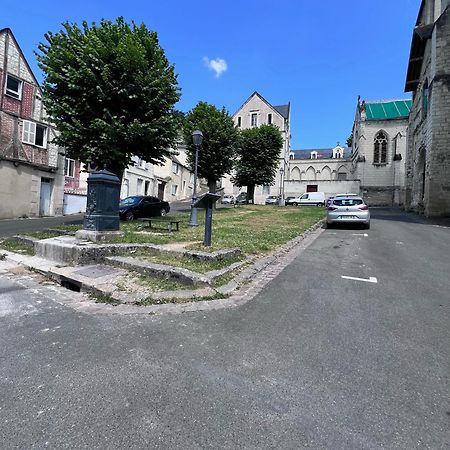 Le Jeanne, Appartement En Duplex Proche Forteresse Et Centre Ville Chinon Exterior foto